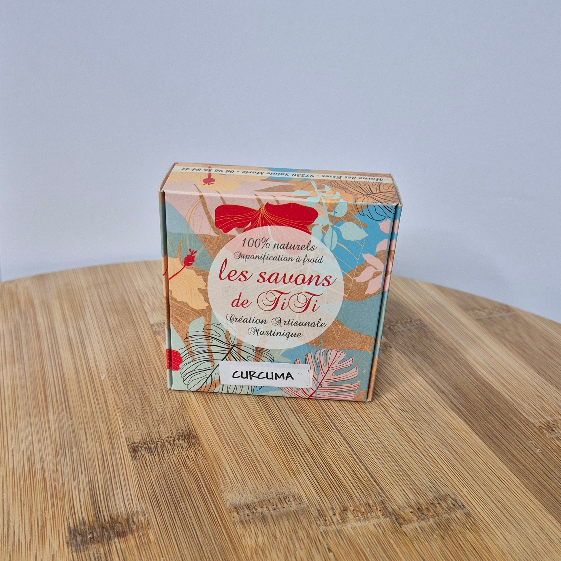 savon curcuma naturel artisanal anti-taches peau lumineuse Marcus Barber Paris