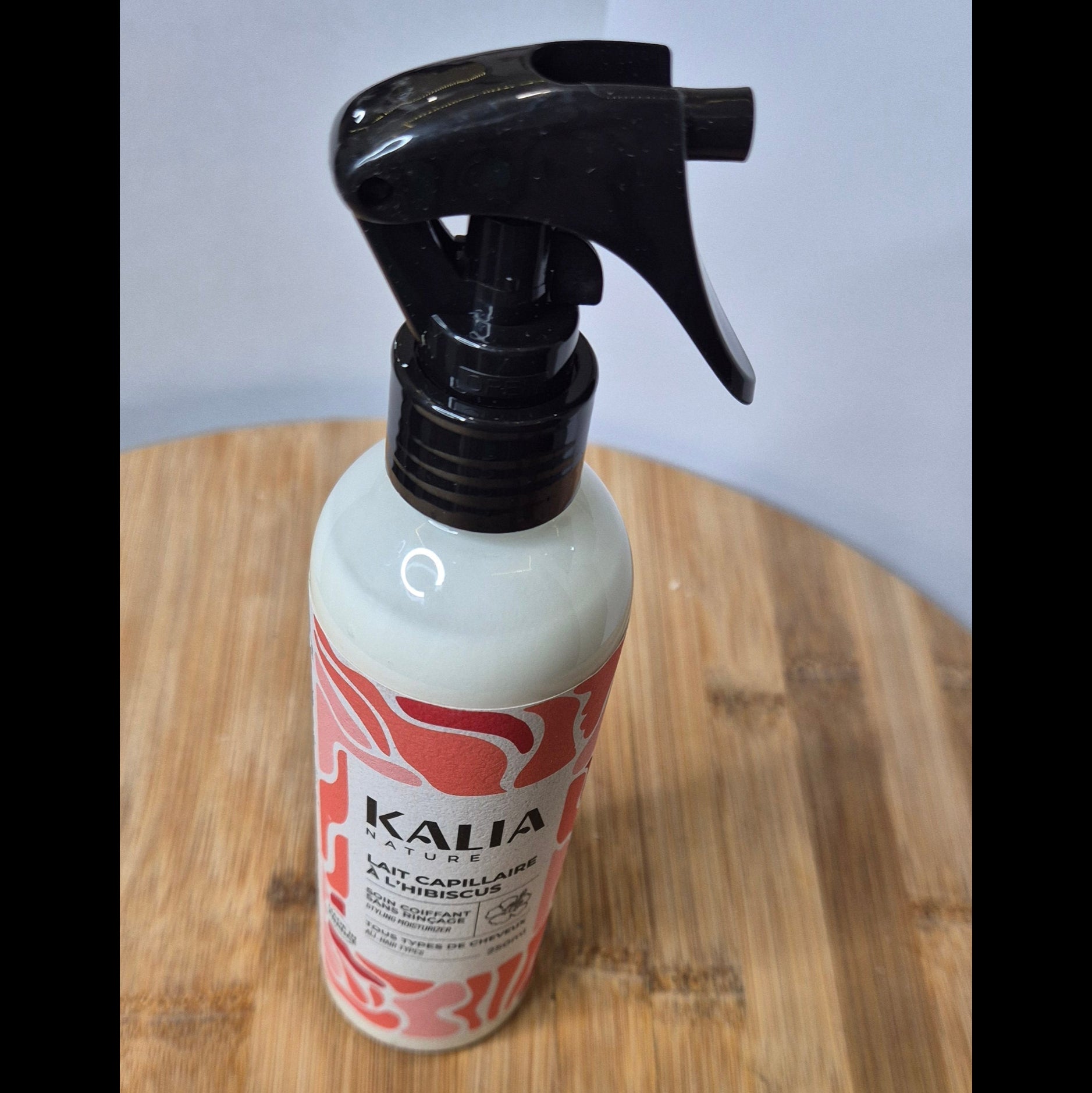 lait capillaire à l'hibiscus